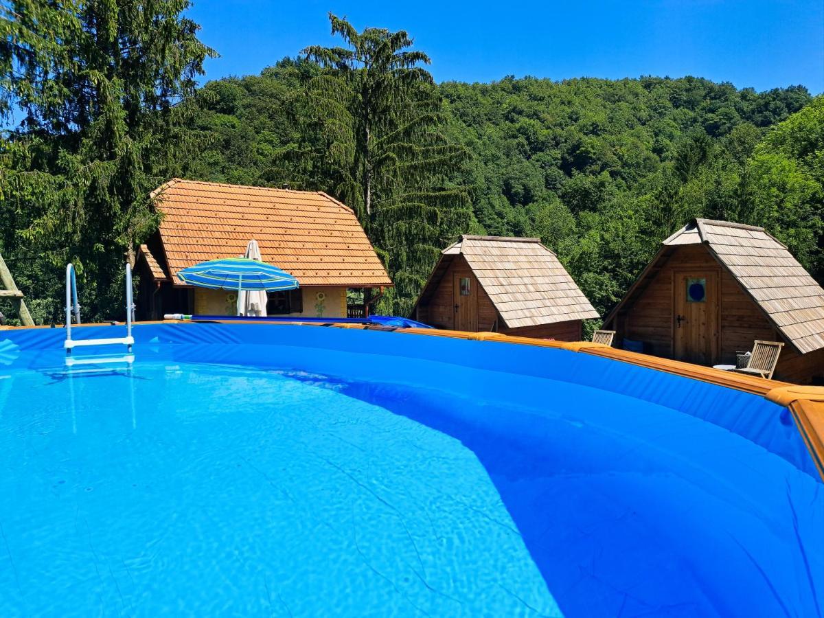 Glamping Naselje Zeleni Turizem Ξενοδοχείο Makole Εξωτερικό φωτογραφία